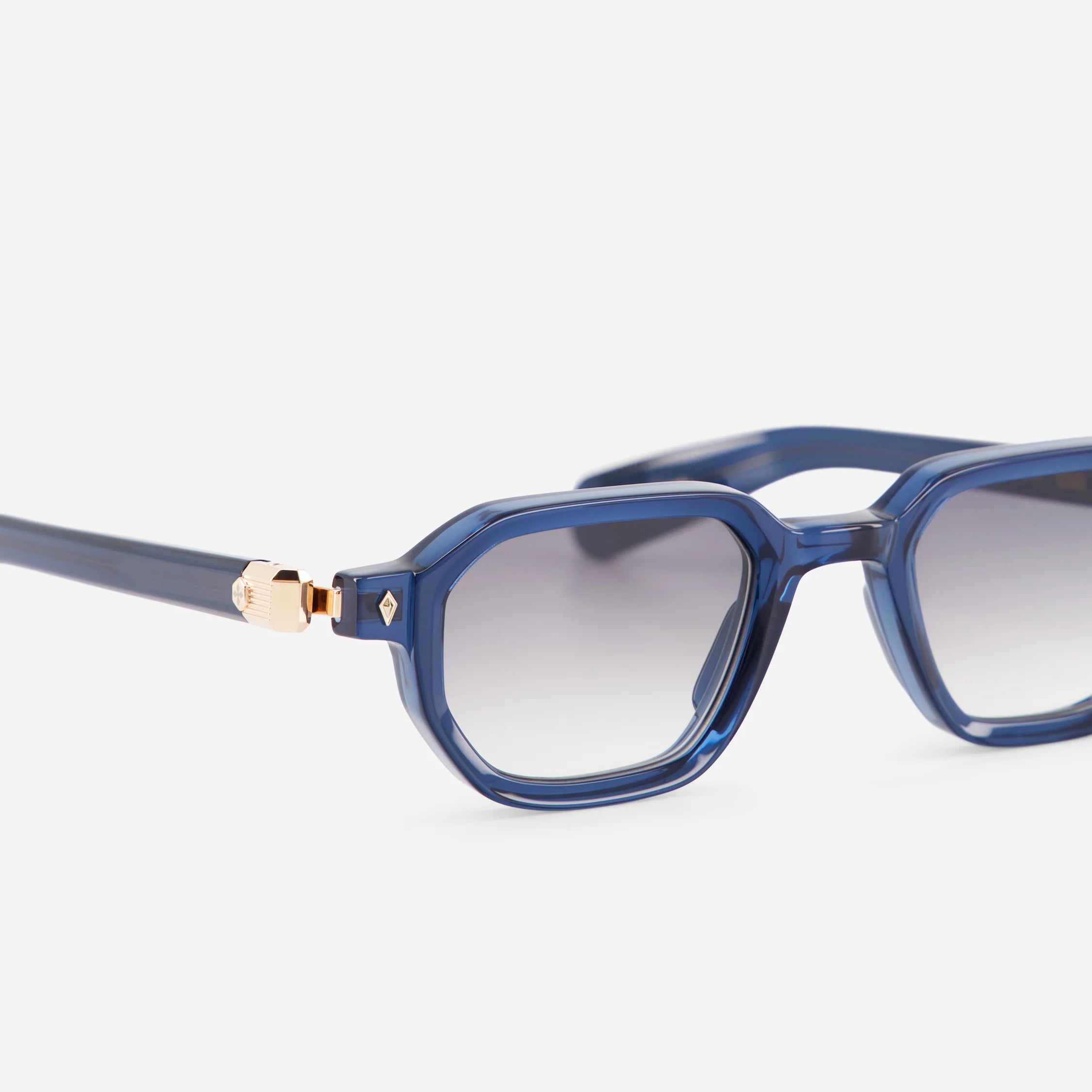 IZAR