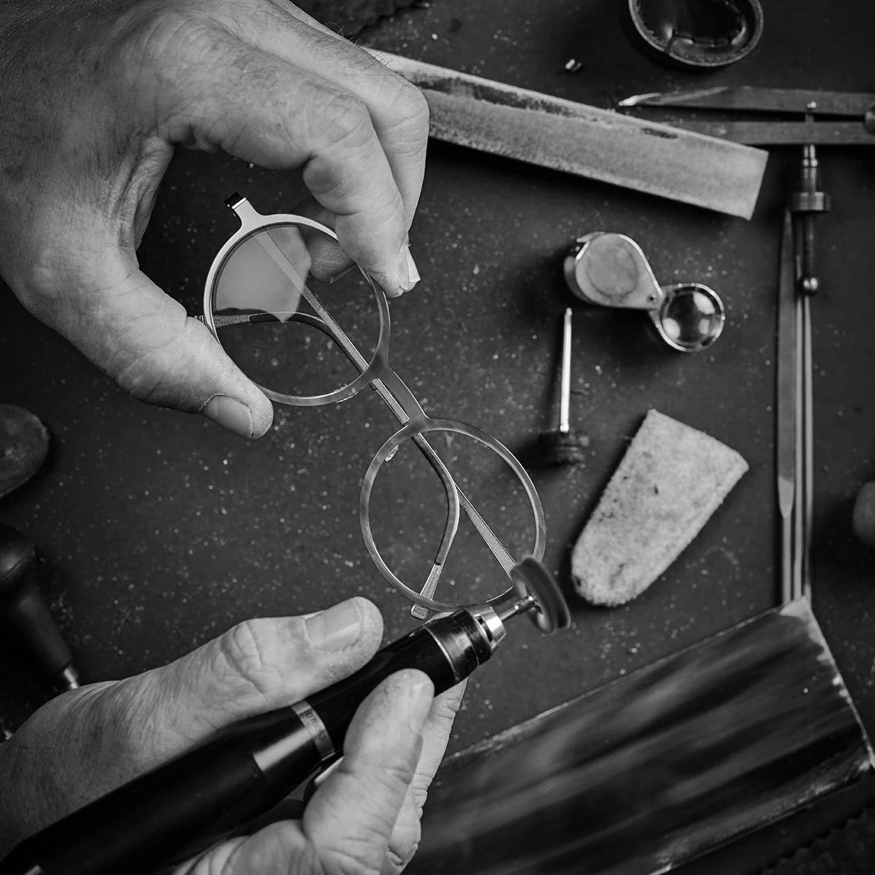 handcrafted manually Lindberg