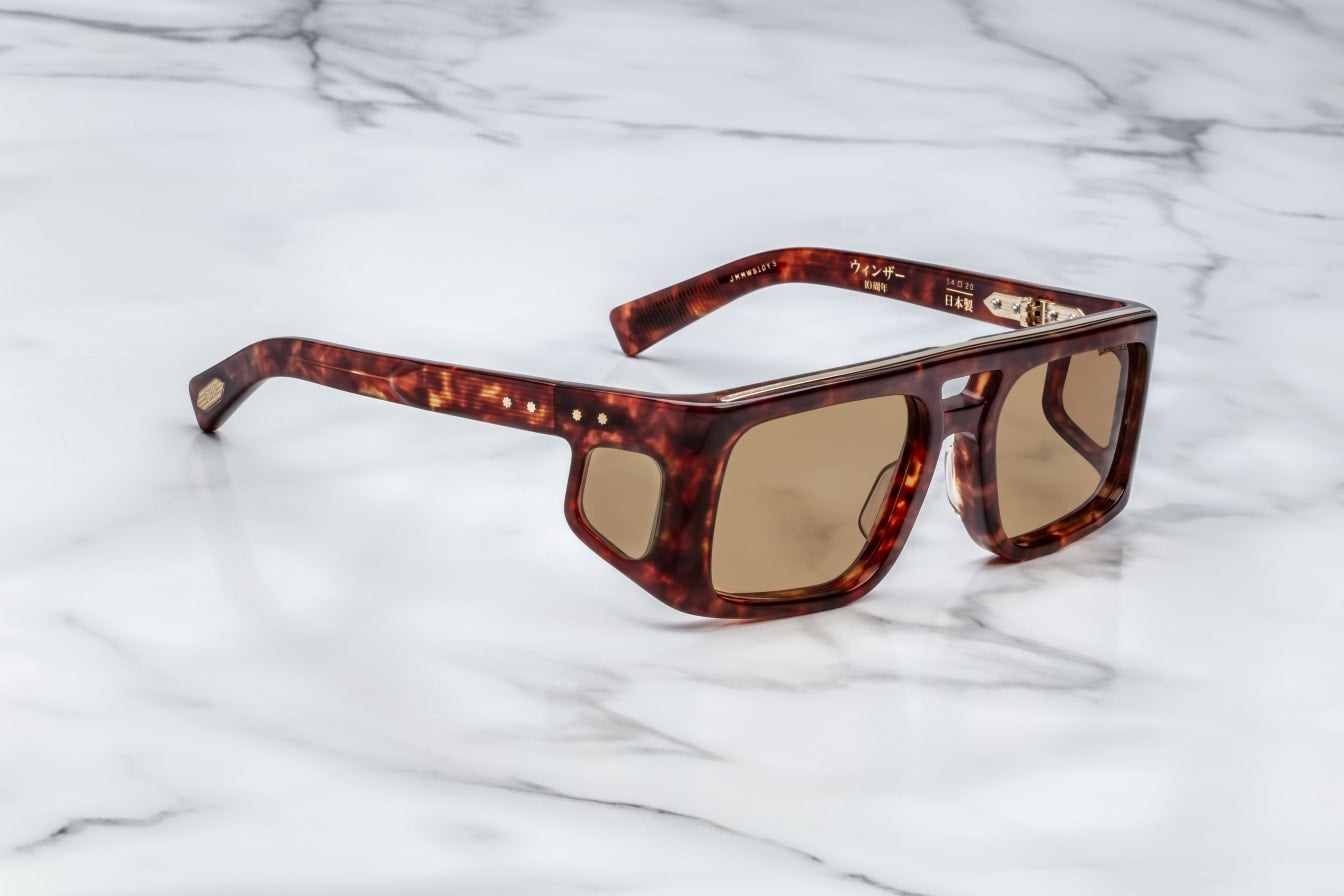 DECADE COLLECTION: WINDSOR