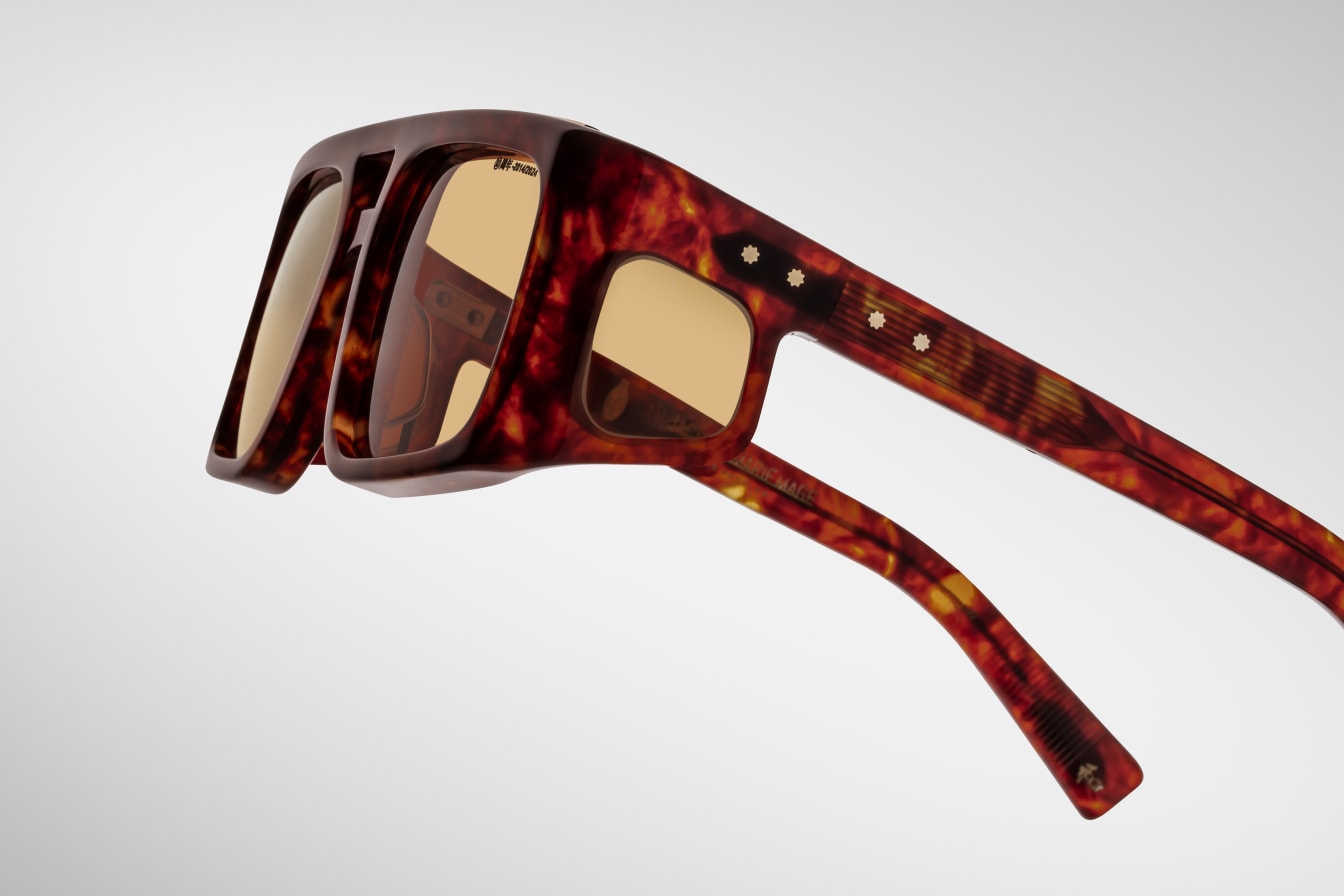 DECADE COLLECTION: WINDSOR