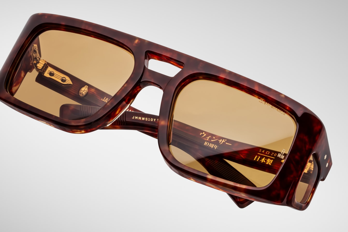 DECADE COLLECTION: WINDSOR
