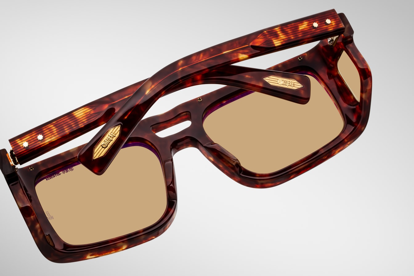DECADE COLLECTION: WINDSOR