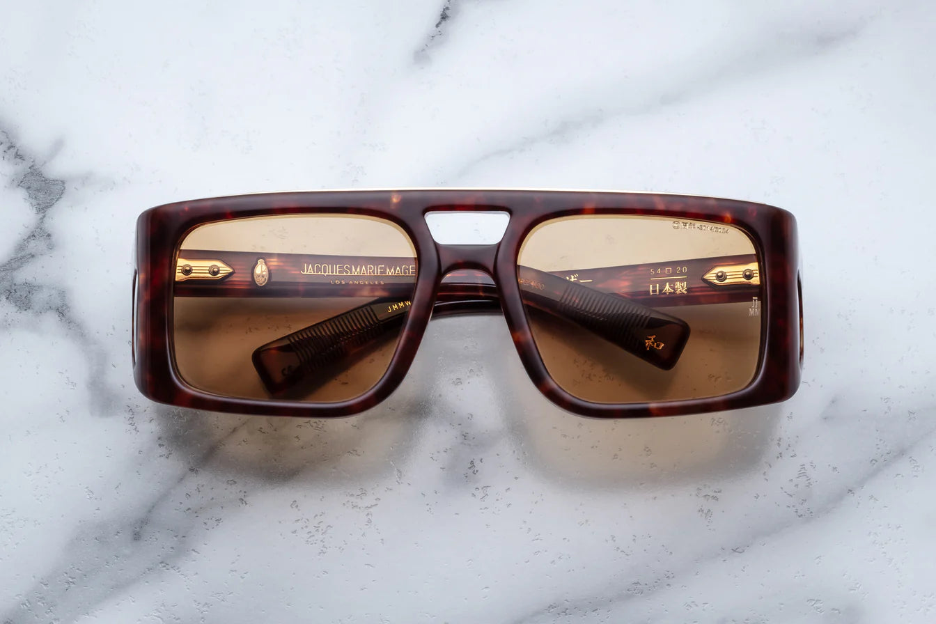 DECADE COLLECTION: WINDSOR