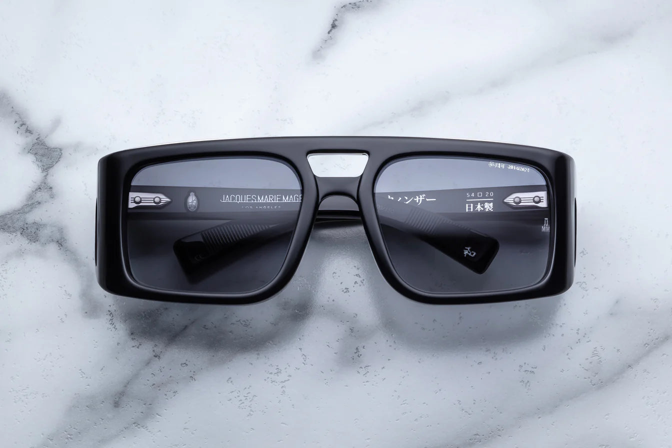 DECADE COLLECTION: WINDSOR