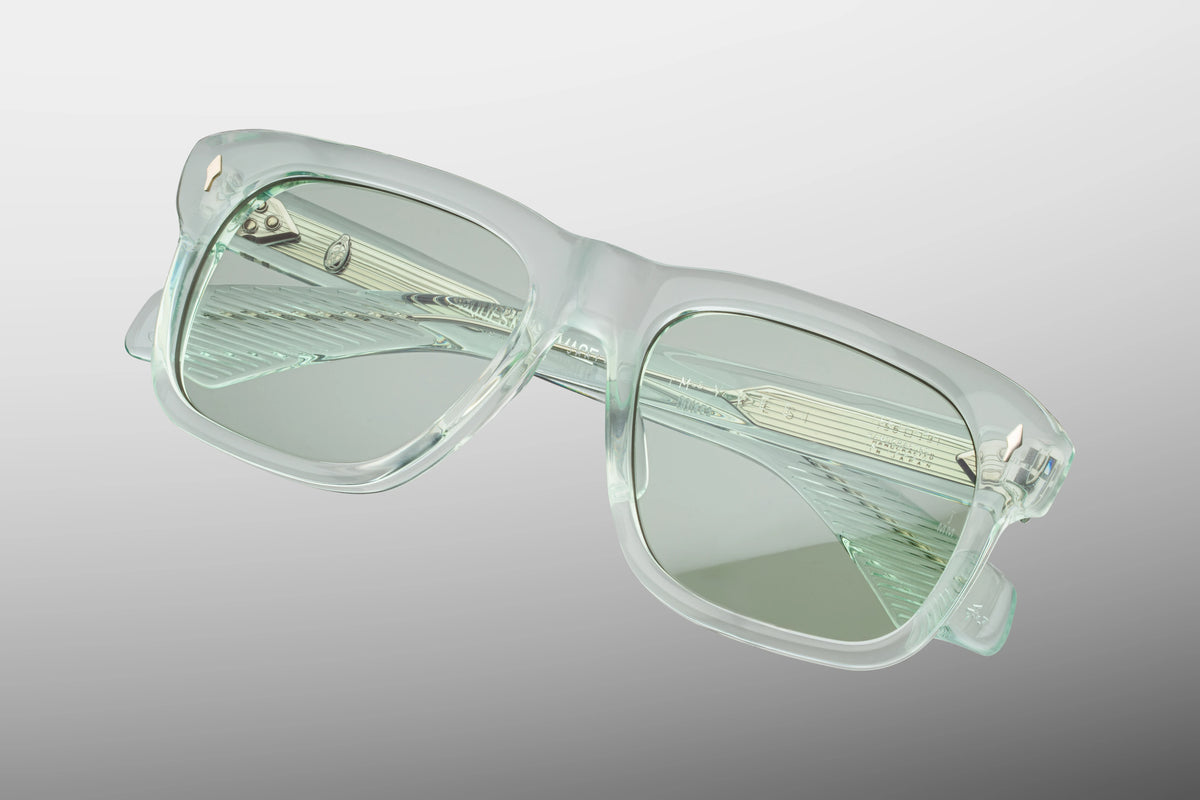 PHOTOCHROMIC COLLECTION: YVES in AURORA