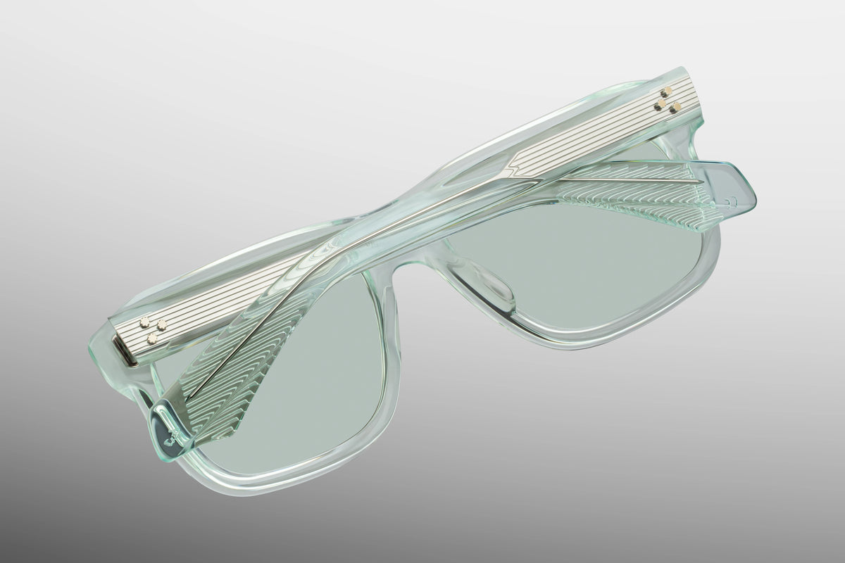 PHOTOCHROMIC COLLECTION: YVES in AURORA