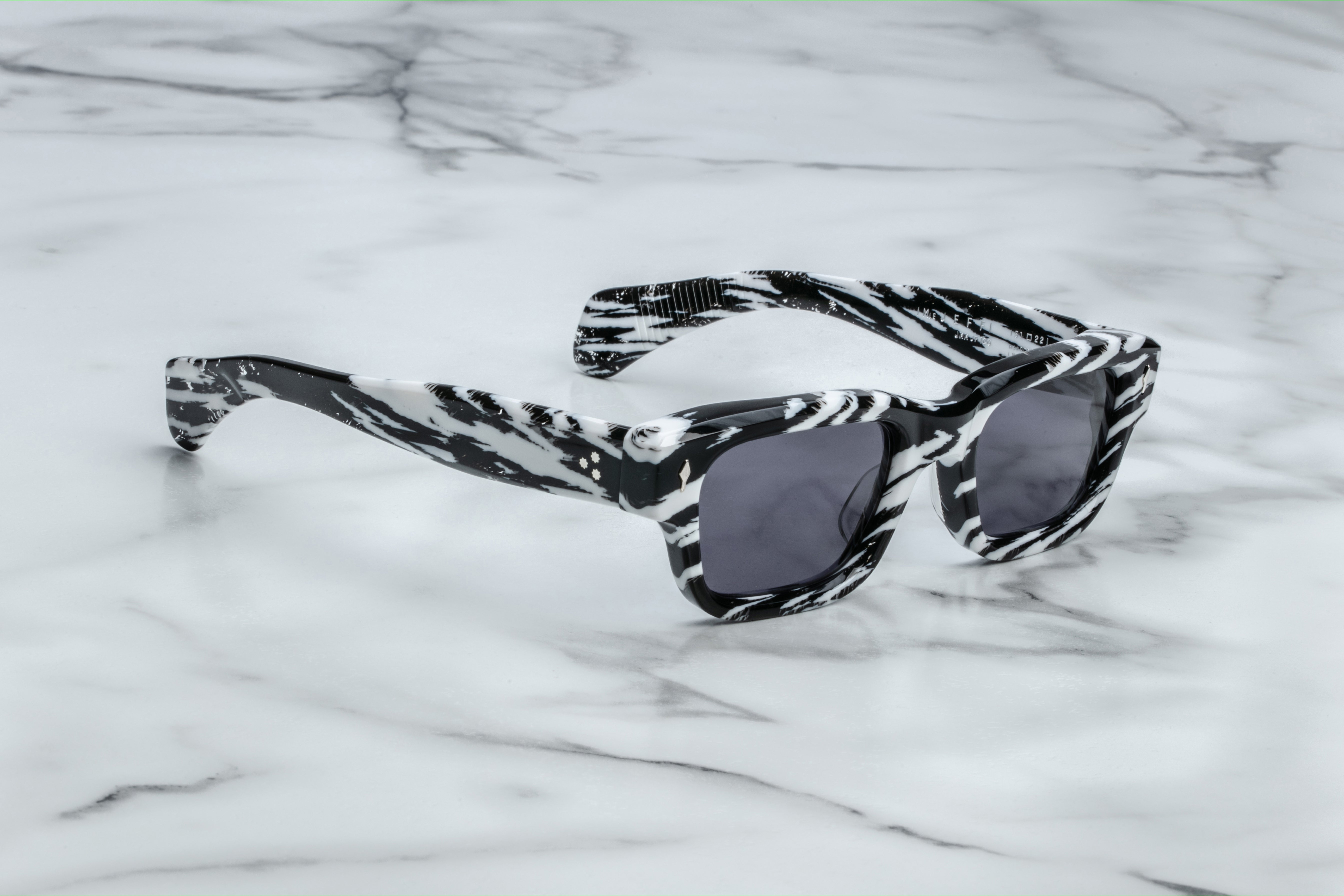 Saint laurent cheap zebra sunglasses